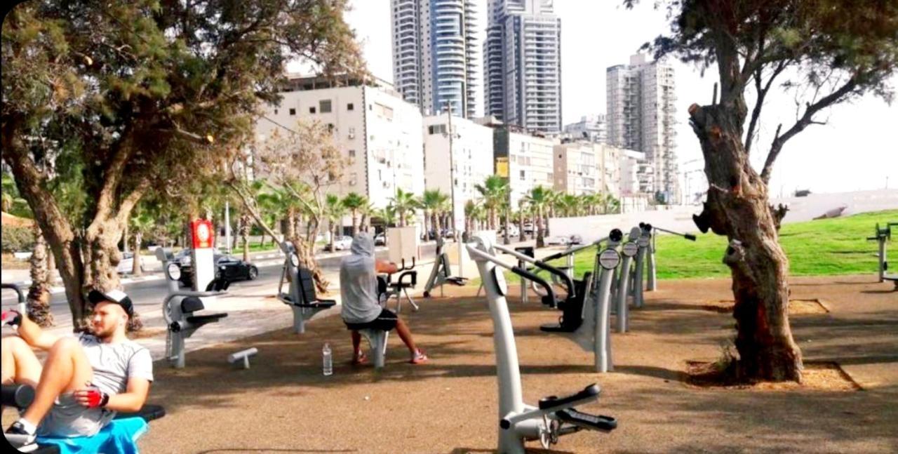 Beachfront Studio Apartment Bat Yam 412 Dış mekan fotoğraf