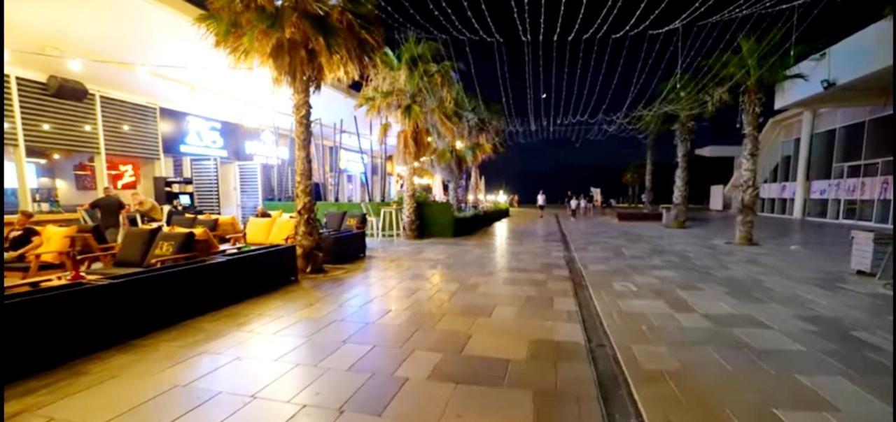 Beachfront Studio Apartment Bat Yam 412 Dış mekan fotoğraf