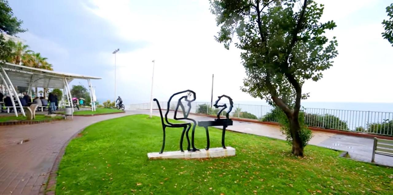 Beachfront Studio Apartment Bat Yam 412 Dış mekan fotoğraf
